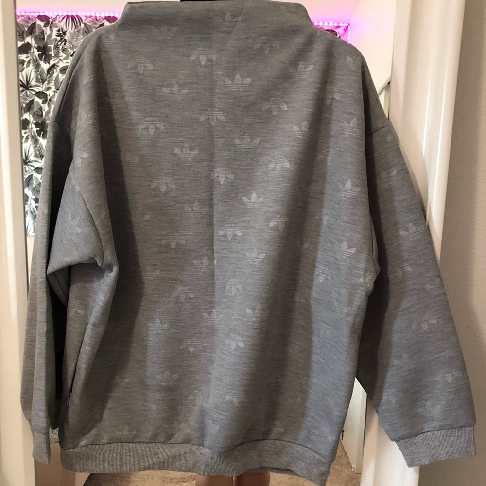Adidas Sweatshirt